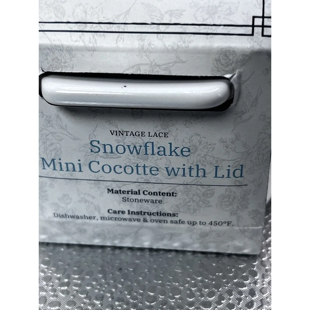 Pioneer Woman Snowflake Mini Cocotte With Lid Stoneware White Vintage Lace NEW